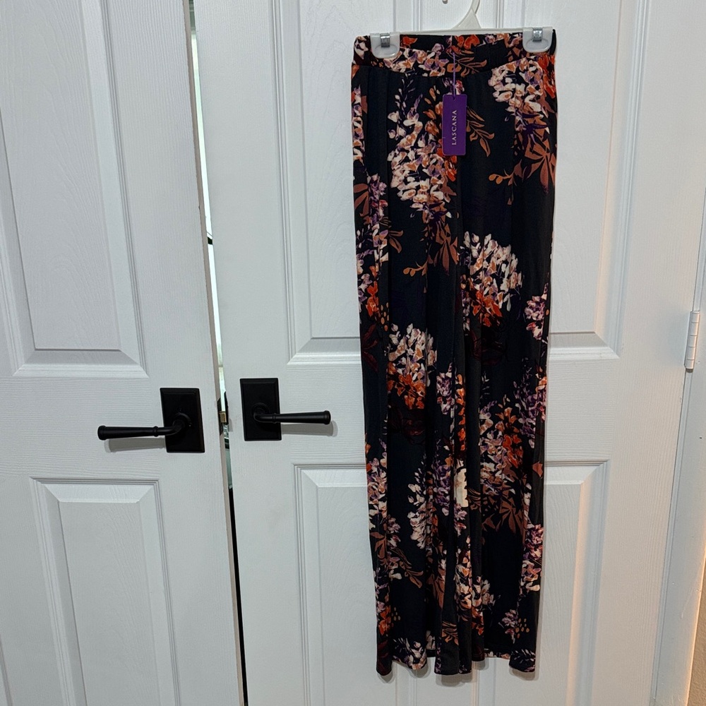 Floral Women's Maxi Pants - Black and Pink